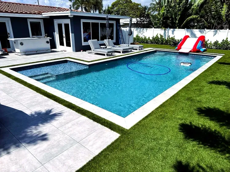 Finished Pools & Decks